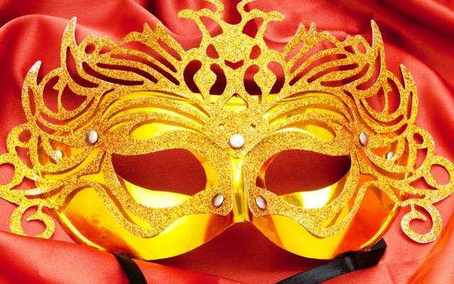 Horizontal Big Image GOLD.jpg